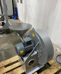 Industrial seed dryer with zigzag air separator