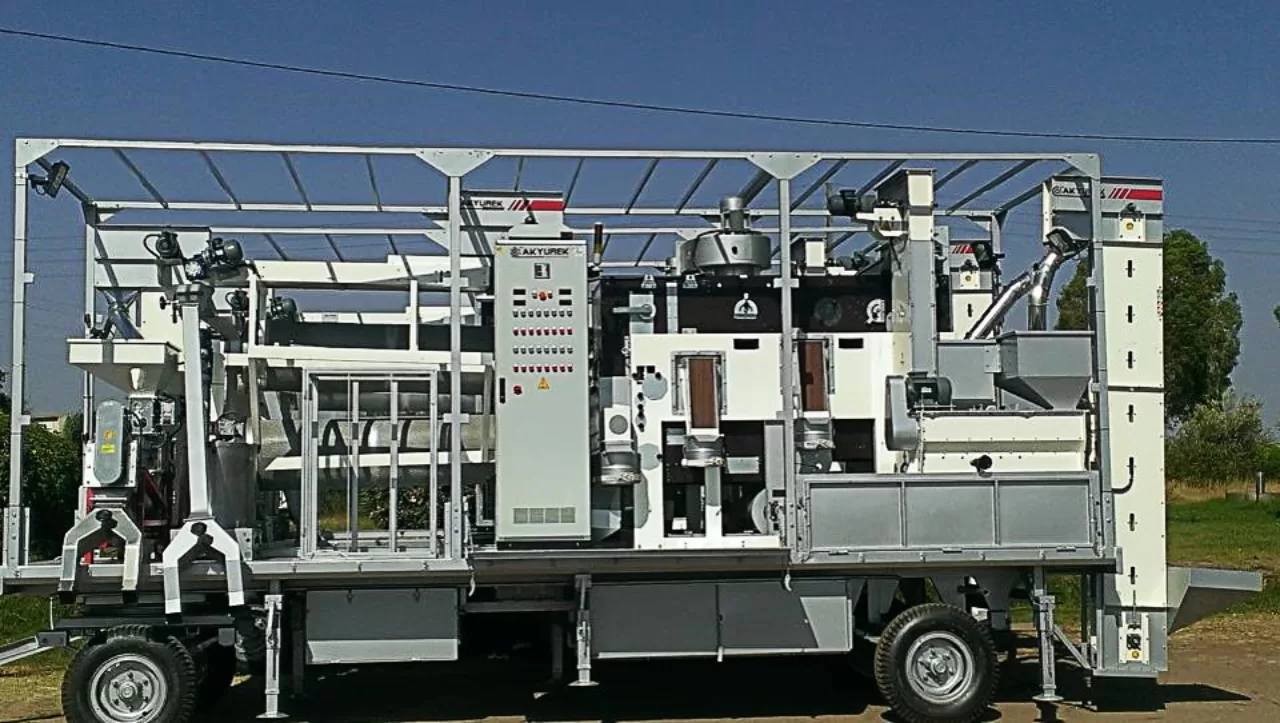 Portable seed cleaning equipment for on-site processing