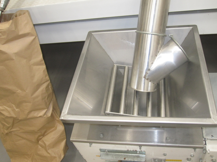 Magnetic Grid separator for Bulk Totes Filling in Sunflower Seed Processing Plant by MMCTECH