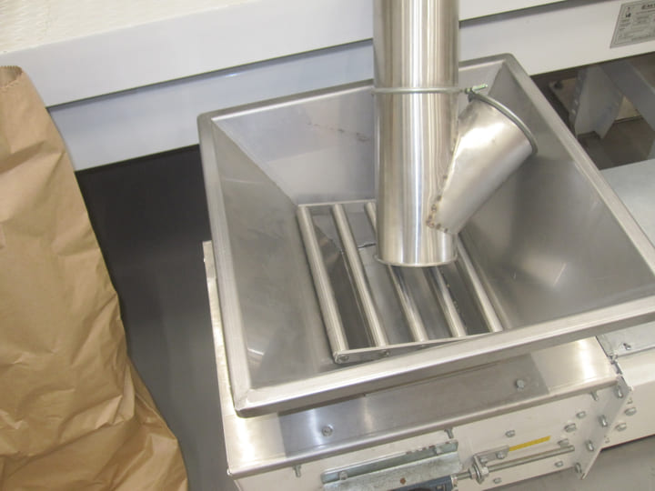 Easy-Clean Magnetic Grid Separator: Magnetic Separation - Image 3